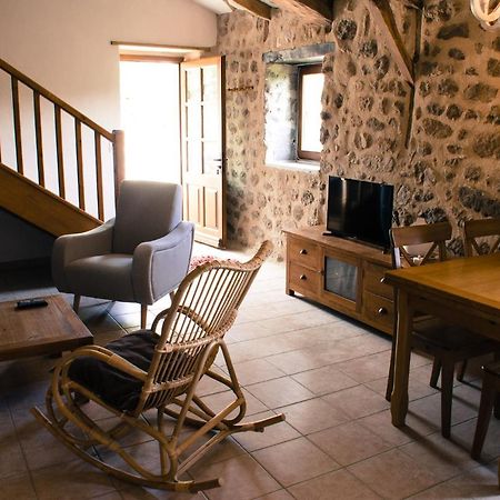 Le Petit Rias Gîte Soleil Saint Maurice en Chalencon Exterior foto