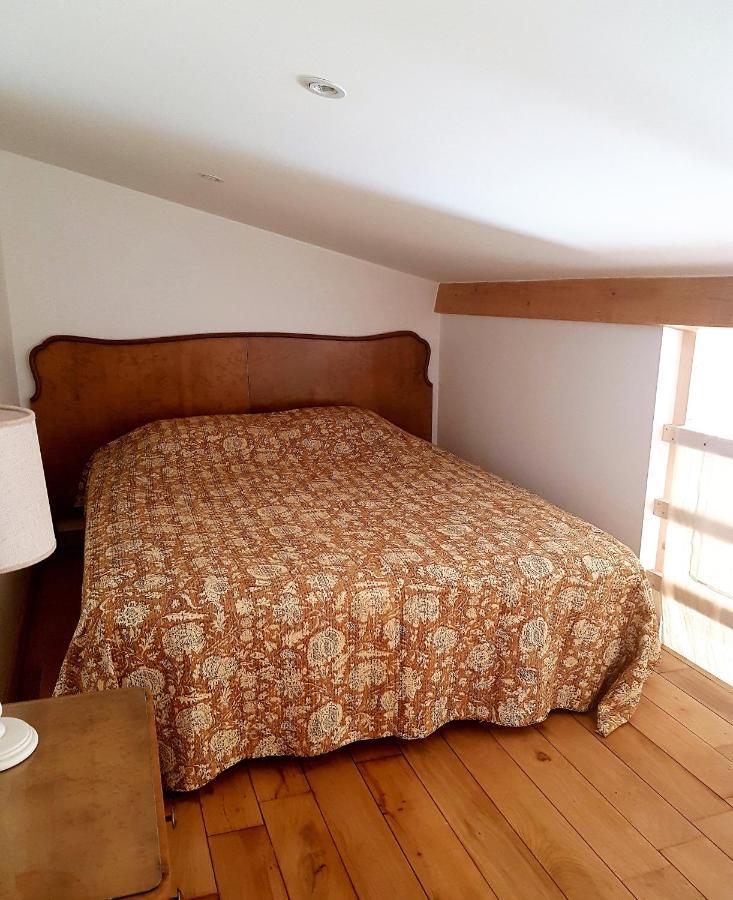 Le Petit Rias Gîte Soleil Saint Maurice en Chalencon Exterior foto