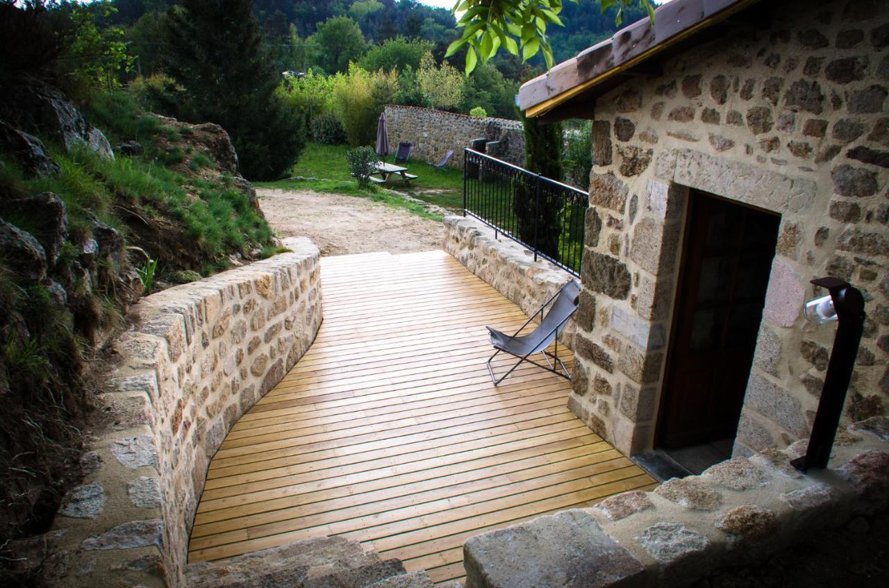 Le Petit Rias Gîte Soleil Saint Maurice en Chalencon Exterior foto