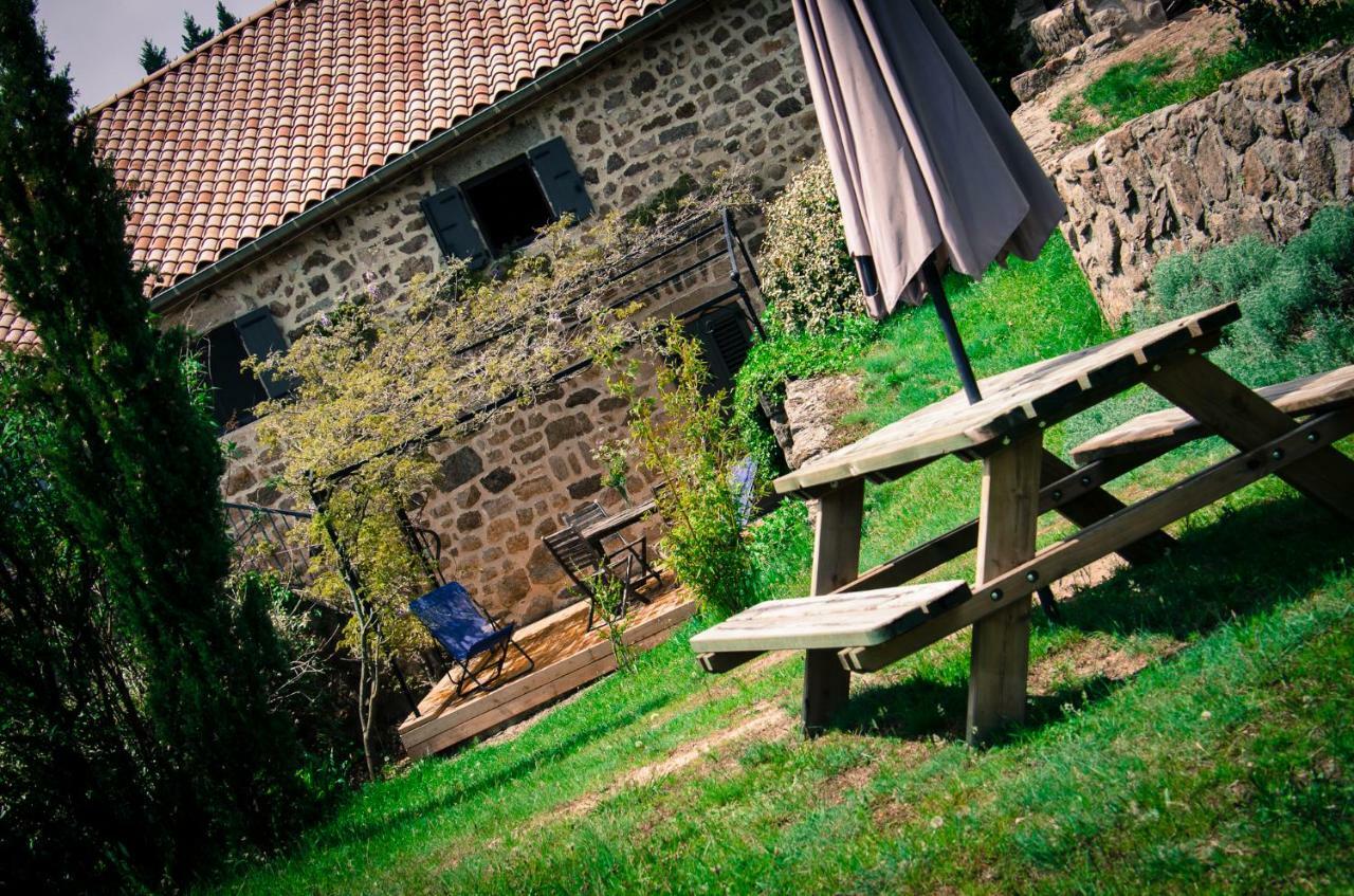 Le Petit Rias Gîte Soleil Saint Maurice en Chalencon Exterior foto